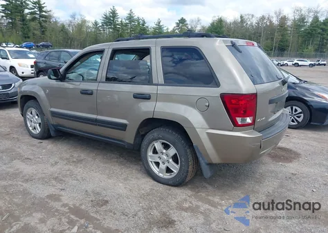 2005 Jeep Grand Cherokee Laredo z USA, uszkodzony, nr VIN 1J4HR48N15C687862